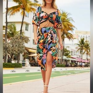 Nwot two-piece Fore set Havana nights